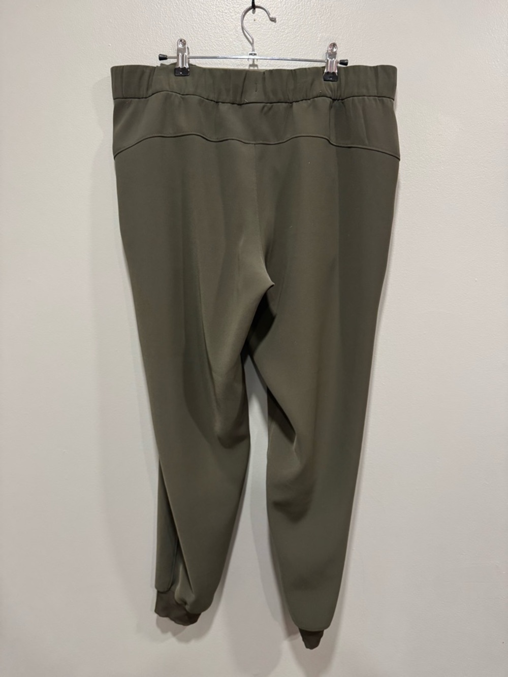 Lululemon On the Fly Jogger in Dark Olive Size 12 - Picture 3 of 7